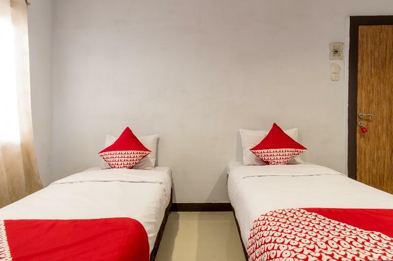 Sz Nine One Hotel Medan Exterior photo